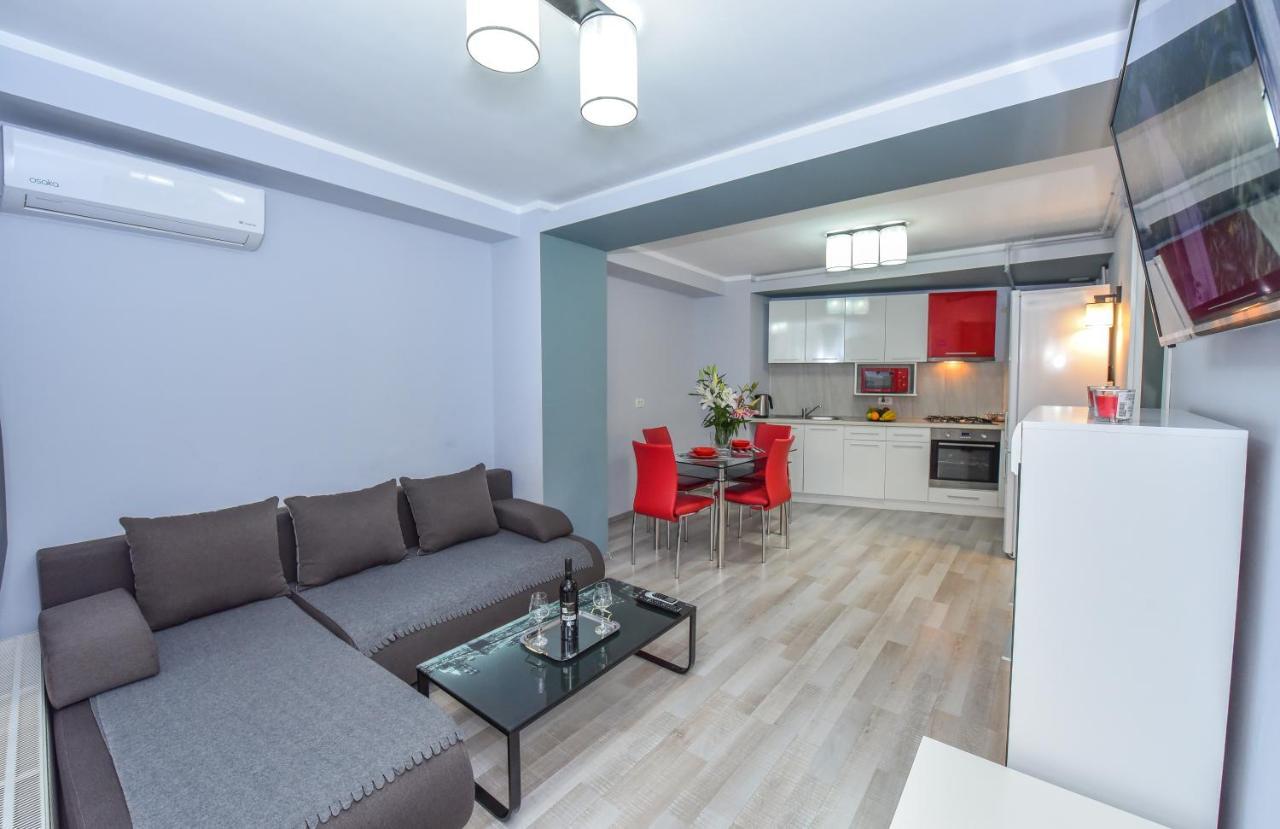 Residenza Di Carbasinni Bucharest Luaran gambar
