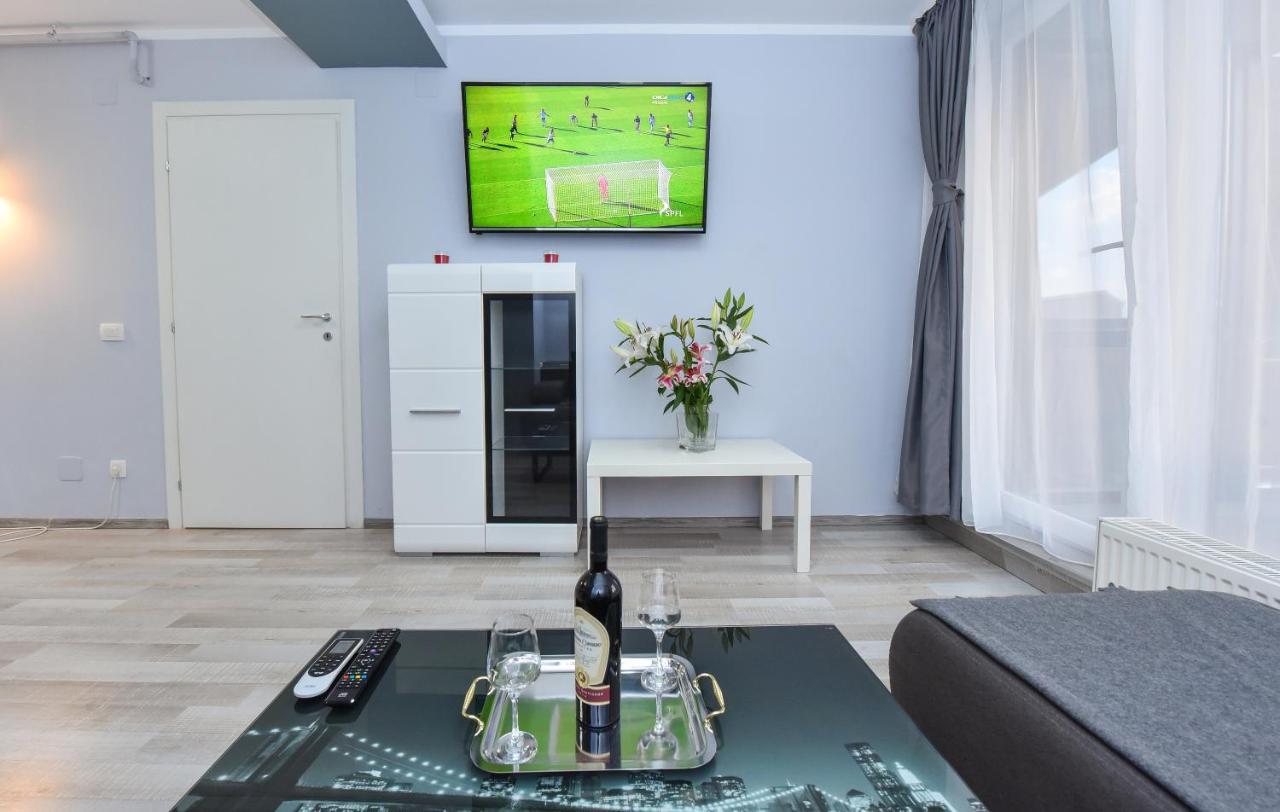 Residenza Di Carbasinni Bucharest Luaran gambar