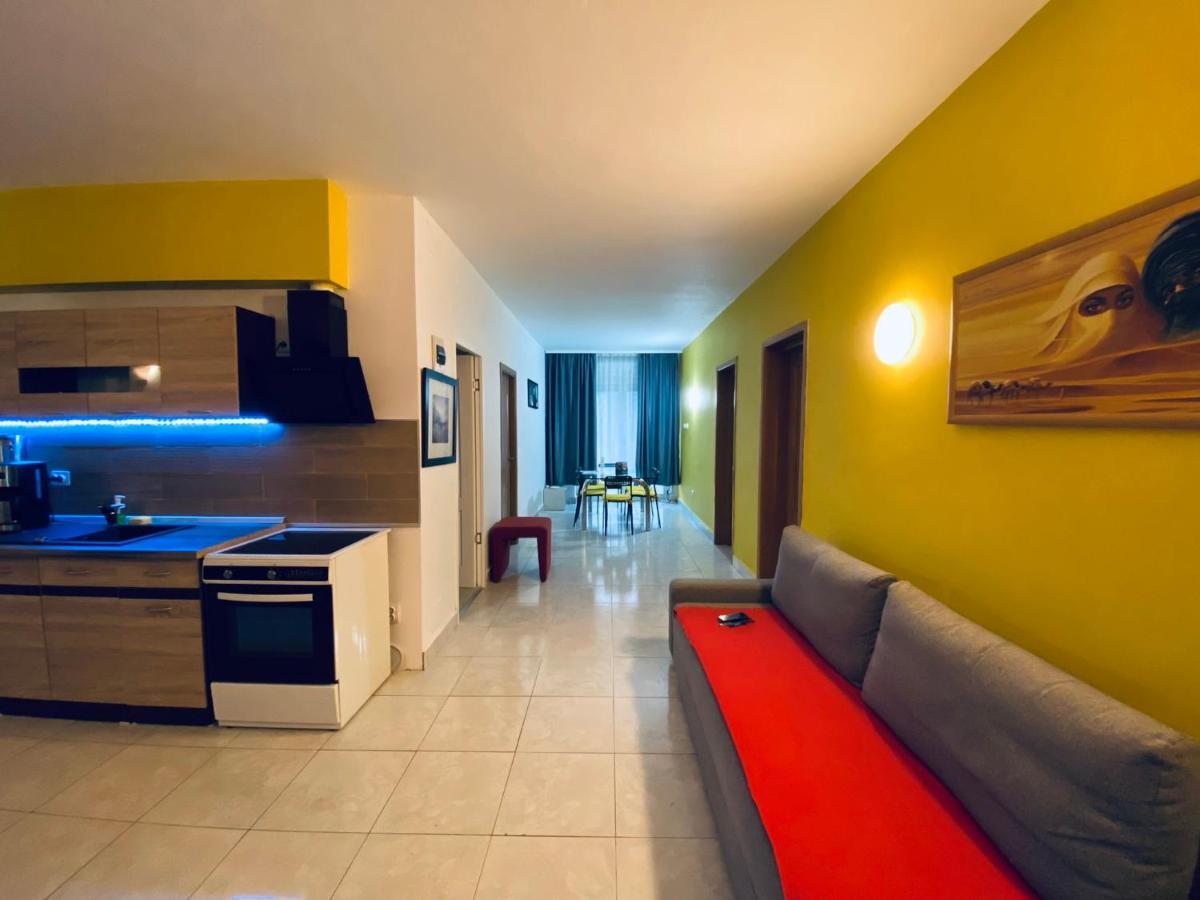 Residenza Di Carbasinni Bucharest Luaran gambar