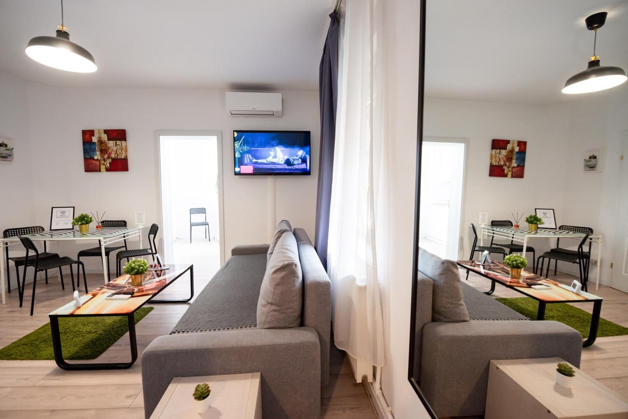 Residenza Di Carbasinni Bucharest Luaran gambar