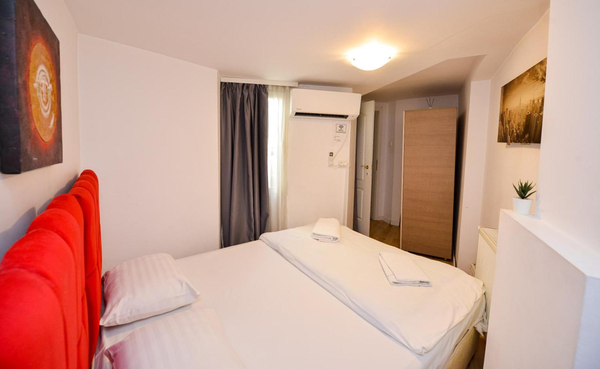 Residenza Di Carbasinni Bucharest Luaran gambar